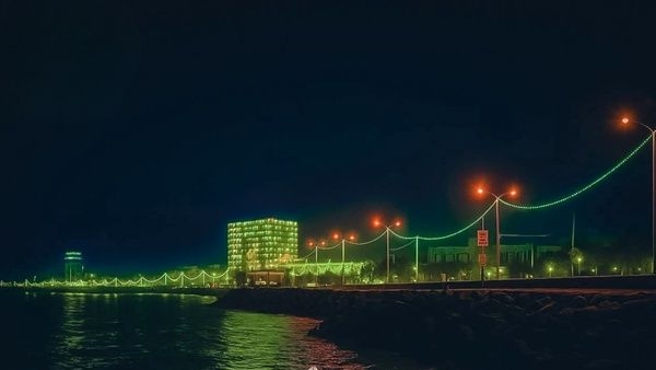 المولد النبوي.. الحديدة تعانق الفرح وتستعد لملحمة الوفاء المحمدي