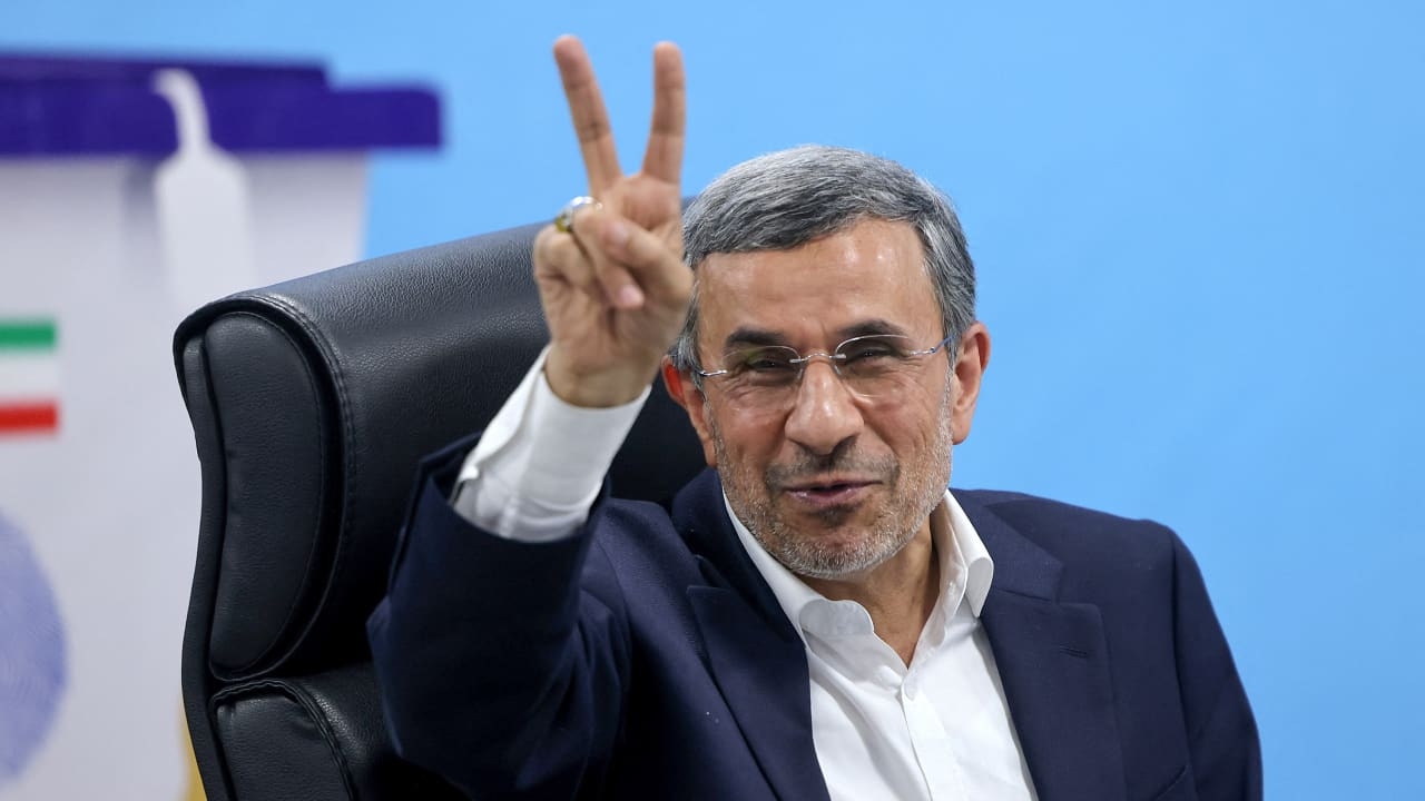 إعلام إيراني: مقتل الرئيس الأسبق أحمدي نجاد بالرصاص في طهران
