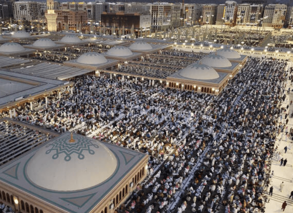 Thousands of pilgrims continue spiritual journey to Madinah