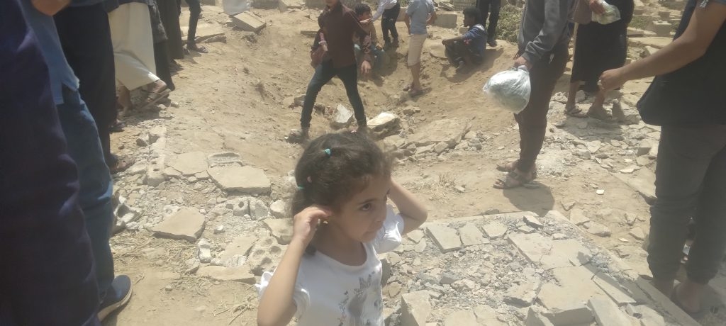 استهداف مقابر صنعاء تثير موجة سخرية عالمية: هل بلغ التخبط الأمريكي ذروته؟