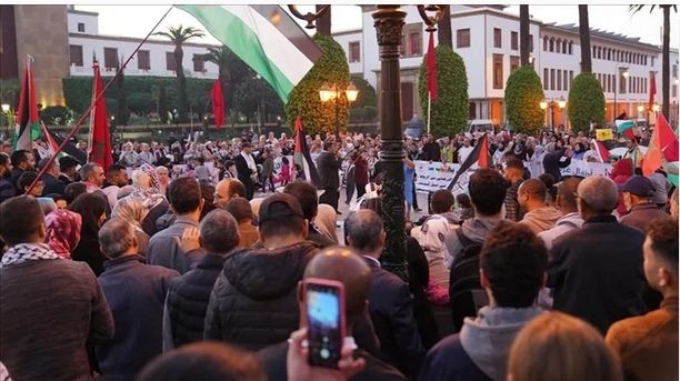 مغاربة يتظاهرون ضد رسو سفن عسكرية متجهة لـ'إسرائيل'