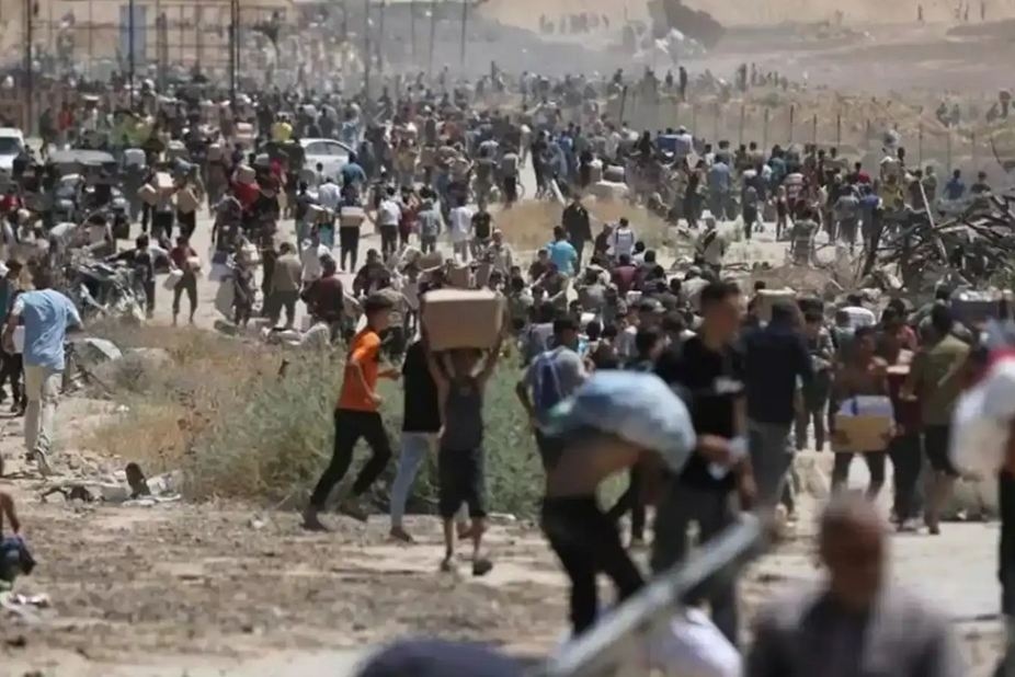 برنامج الأغذية العالمي يدعو لفتح ممرات آمنة إلى غزة