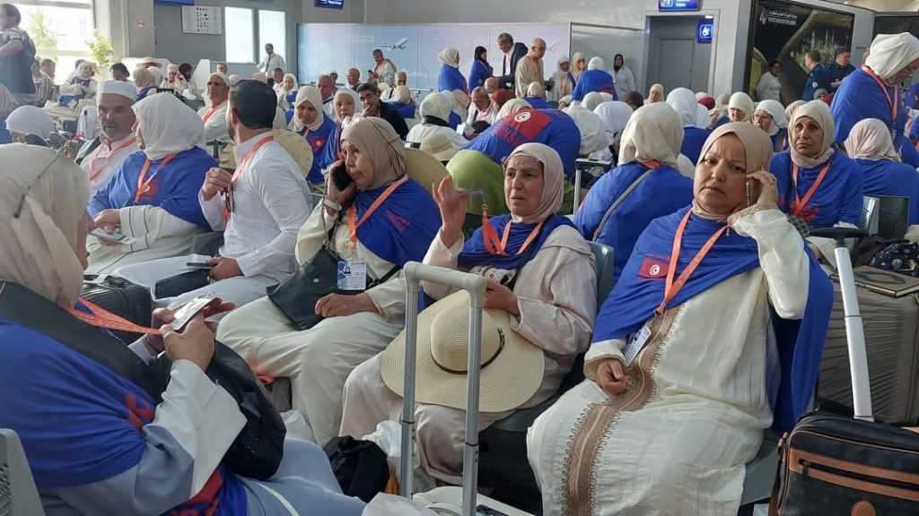 اليوم.. انطلاق أولى رحلات الحجيج من تونس