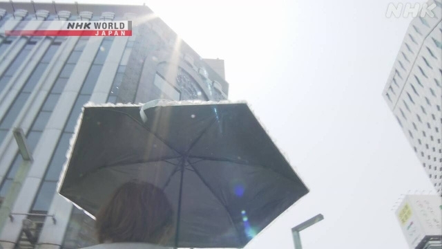 Japan sweats through second day of summer-like conditions