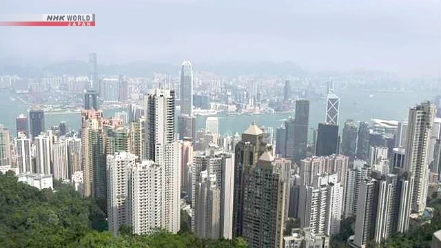 Hong Kong chief willing to accept students facing hardship in US