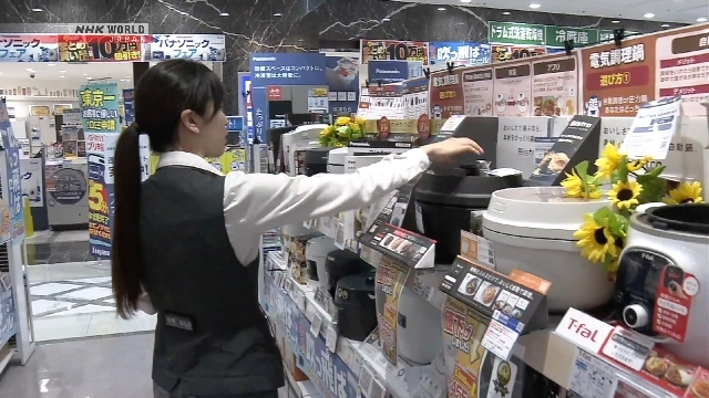 Japanese firms offer pay raises to retain staff amid labor crunch