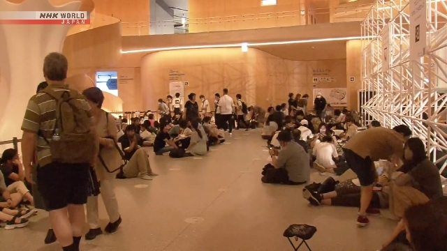 Osaka subway suspension leaves many World Expo visitors stranded