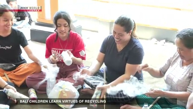 Bali children learn virtues of recycling