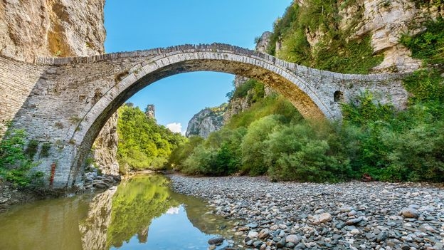 A hiking trail linking 46 ancient Greek villages