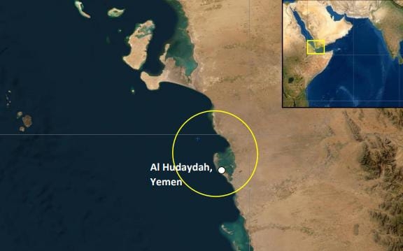عمليات التجارة البحرية البريطانية توصي السفن بتوخي الحذر في محيط ميناء الحديدة