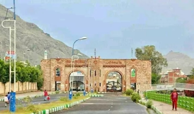 مليشيا الحوثي تختطف موظفا من داخل مكتبه في جامعة إب