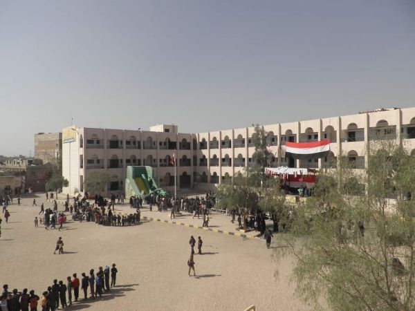 المليشيات الحوثية تفرض إجراءات معقدة على طلاب الصف التاسع للحصول على نتائج الاختبارات