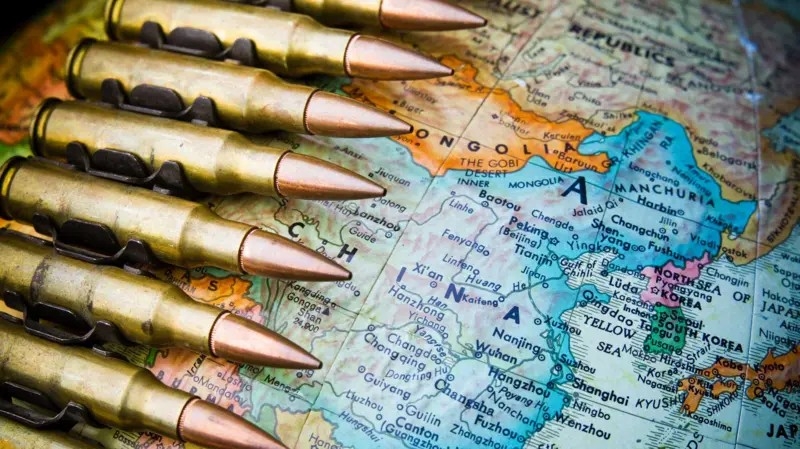 العالم على شفا فوضى مع بدء تحولات القوى العظمى"
