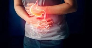 5 أعراض لالتهاب الأمعاء يجب ألا تتجاهلها وطرق السيطرة عليه