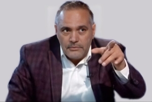 المقالح: الجميع يقف مع وحدة اليمن ما عدى طرفان يقفان مع التمزيق والتقسيم