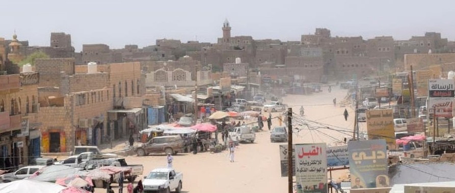 إصابة ضابط برصاص مسلحين قبليين بالجوف