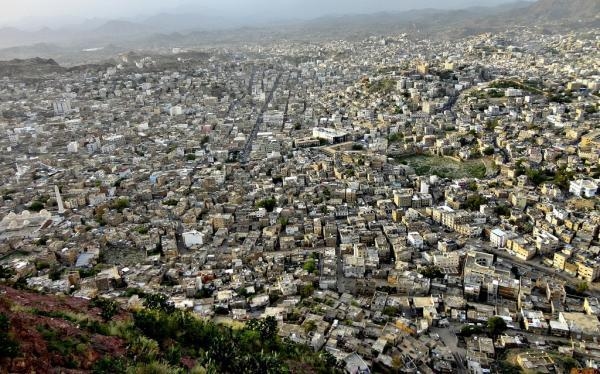 تعز .. ضغوط لرفع إضراب القضاة وعدم محاسبة العسكر