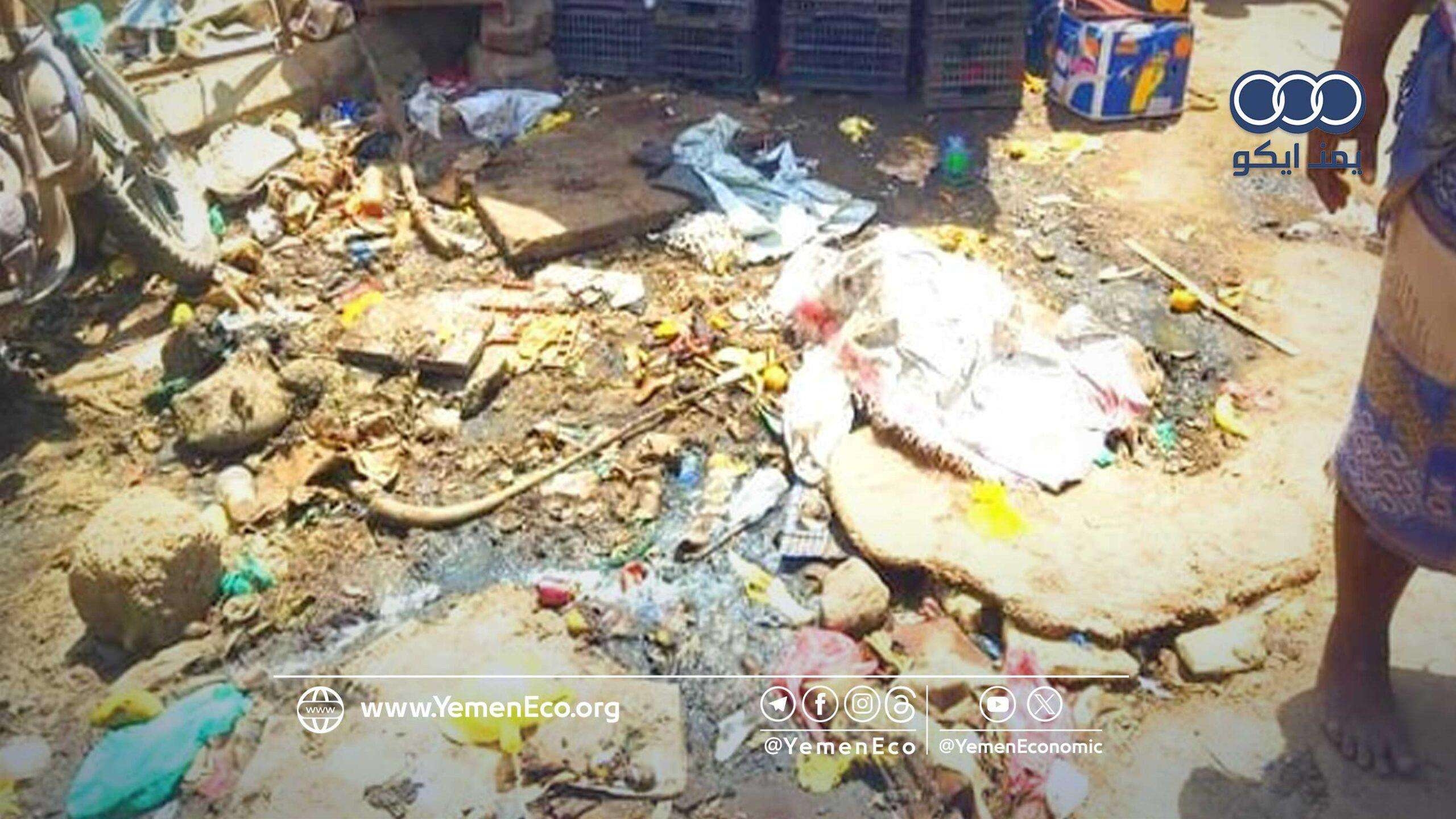 أبين: مواطنو زنجبار يحذرون من كارثة بيئة وشيكة جراء تكدس مخلفات الأسماك