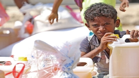 اليمن: مركز اقتصادي متخصص يحذر من تفاقم الأزمة الإنسانية بسبب تراجع المساعدات الدولية