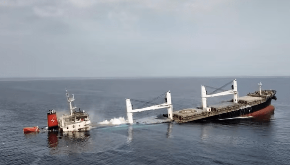 11 Filipino Seafarers Return Home After Surviving Houthi Attack Off Yemen's Coast