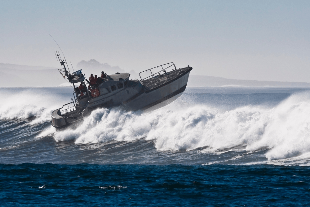 Yemen : Coast Guard Recovers Body of Drowned Teen on Al-Shihr Coast in Hadramout