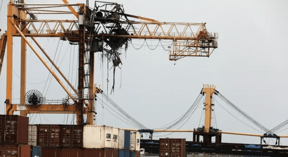 Yemen : IDF says attacked Houthi targets in Yemen's Hodeidah port
